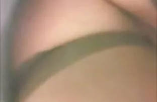 巨乳の元は同時に二つのコックを歩き、オナ ...