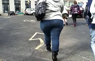 オリビアはプロのようにあなたのペニスに乗 ...