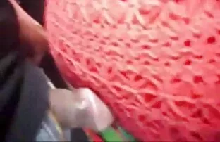 ダーク色のイザベラChrystinは勇気 ...