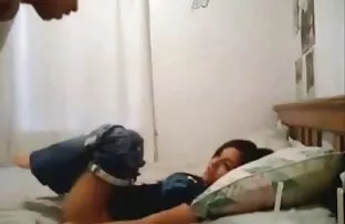 ボインの初心者レナポール持って彼女の毛む ...
